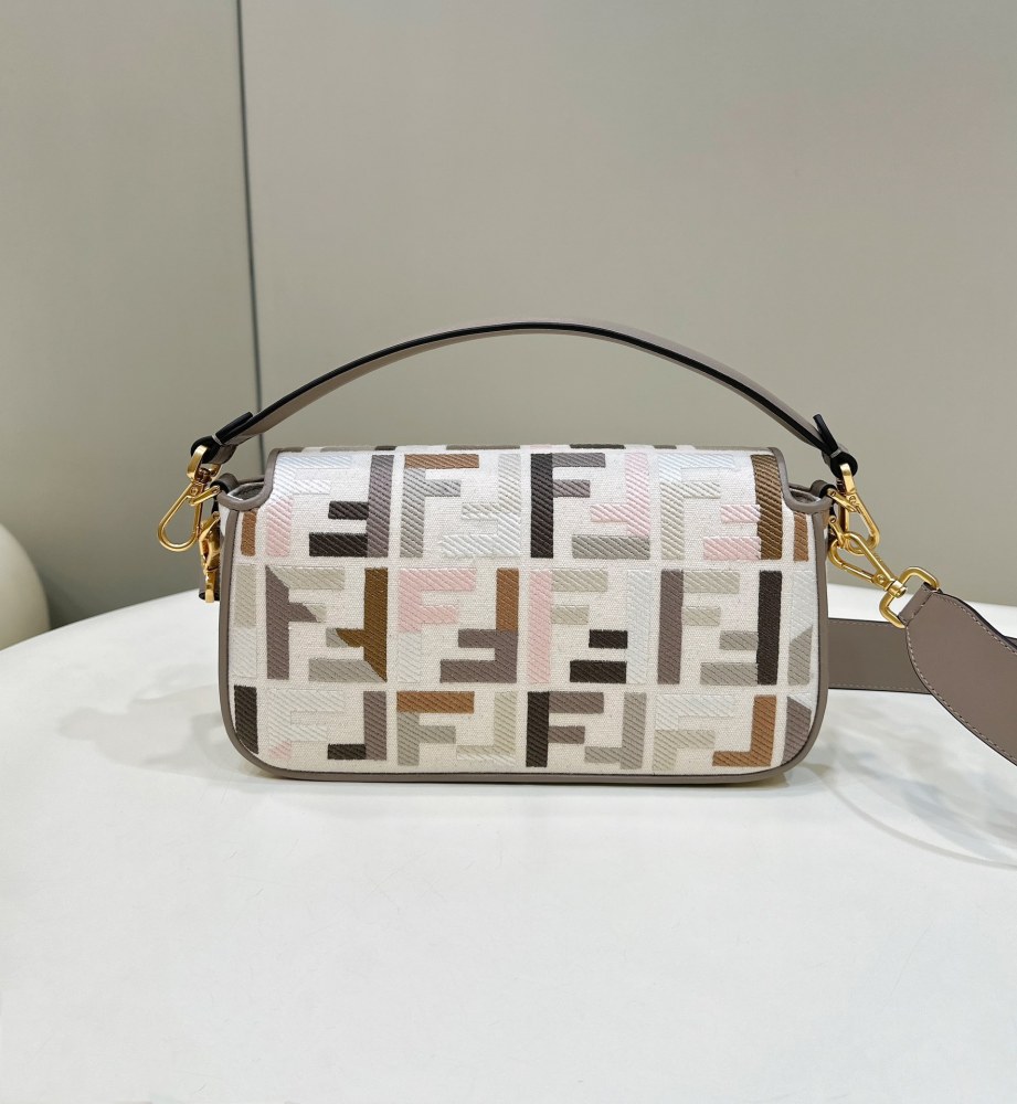 Fendi Baguette bag  0159BMirror Boutique