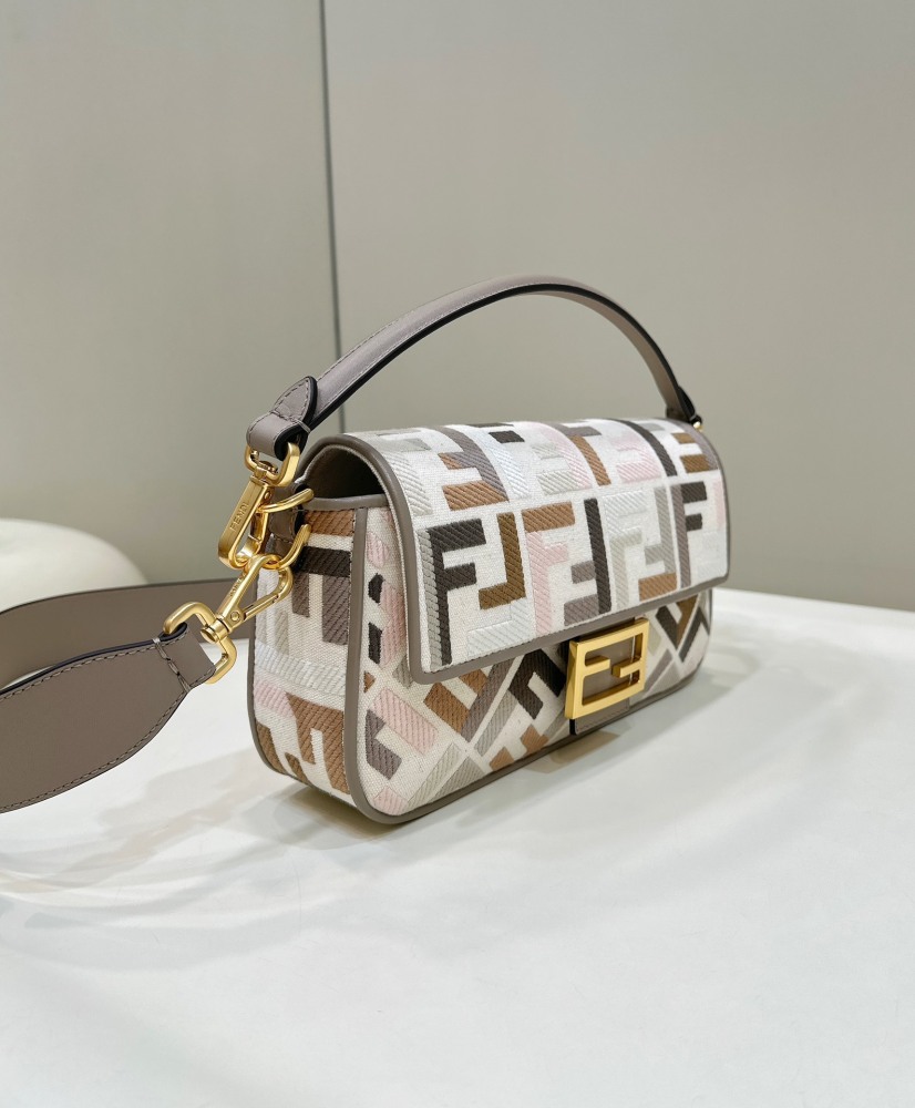 Fendi Baguette bag  0159BMirror Boutique