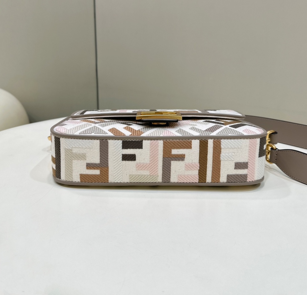 Fendi Baguette bag  0159BMirror Boutique