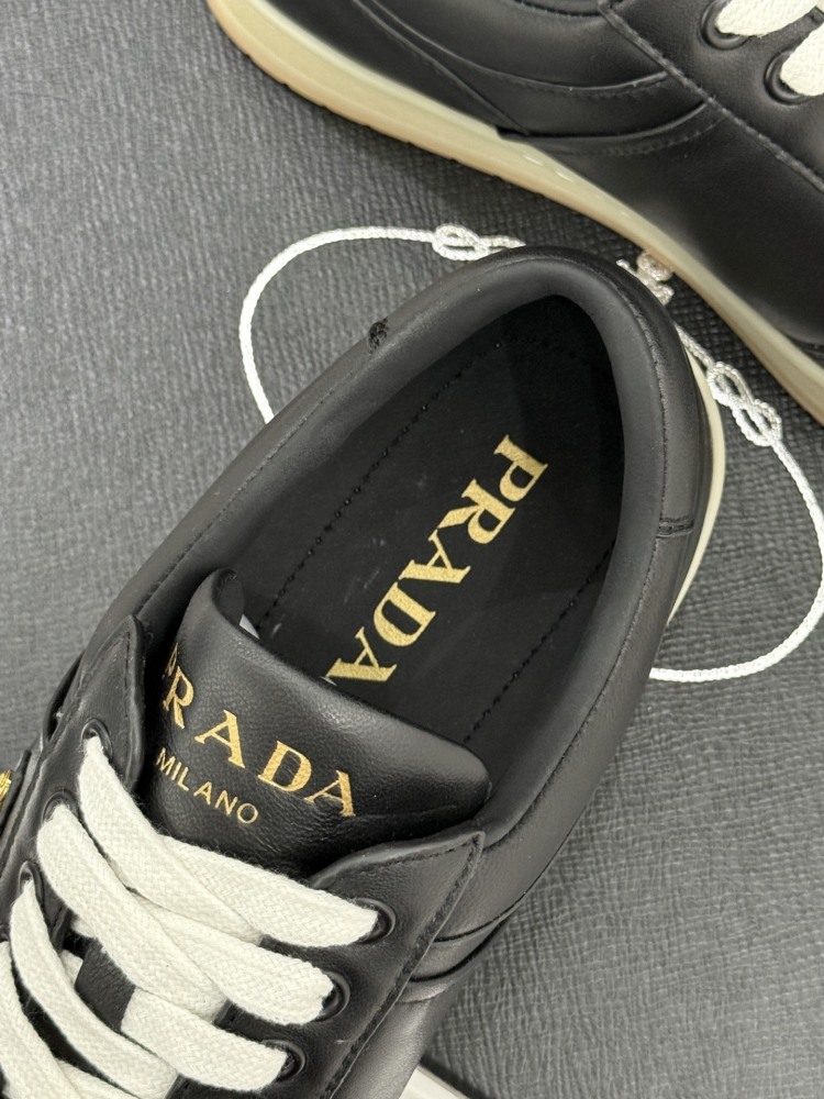 Prada Classic metal triangle logo couple's white shoes for men and women mirror boutique