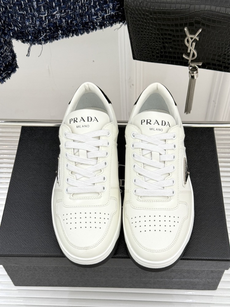 Prada Classic metal triangle logo couple's white shoes for men and women mirror boutique