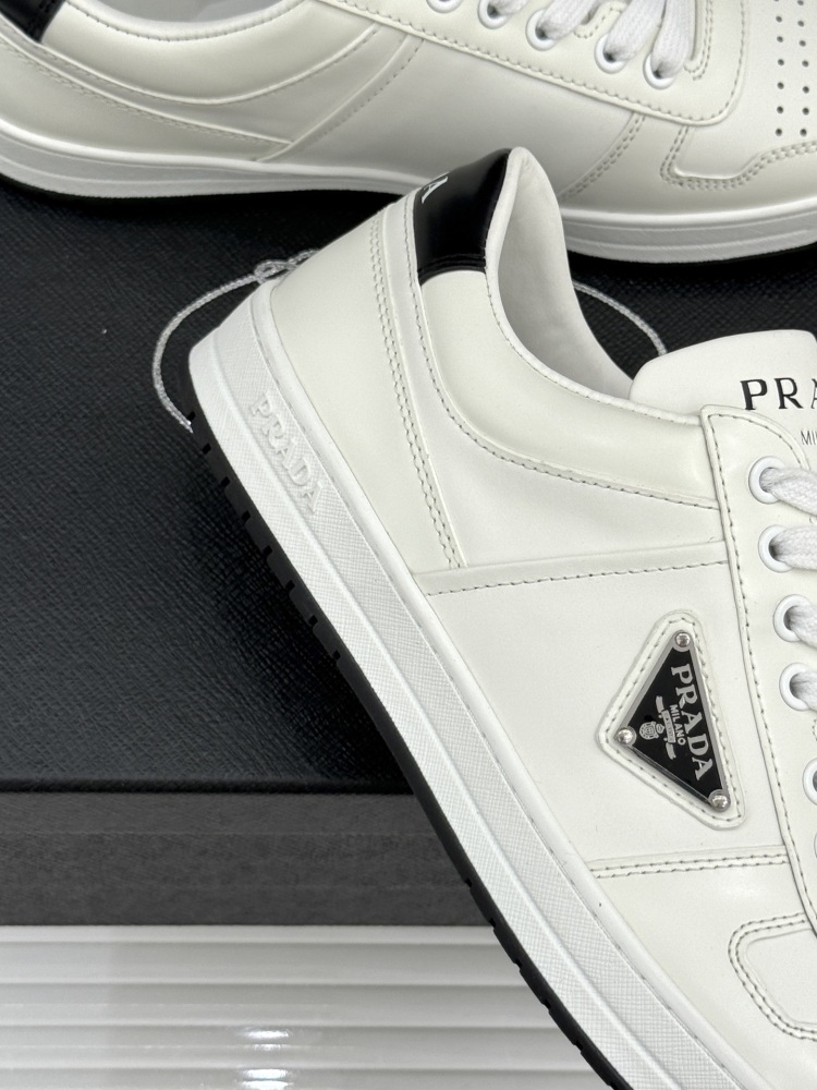 Prada Classic metal triangle logo couple's white shoes for men and women mirror boutique