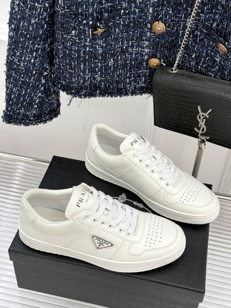 Prada Classic metal triangle logo couple's white shoes for men and women mirror boutique