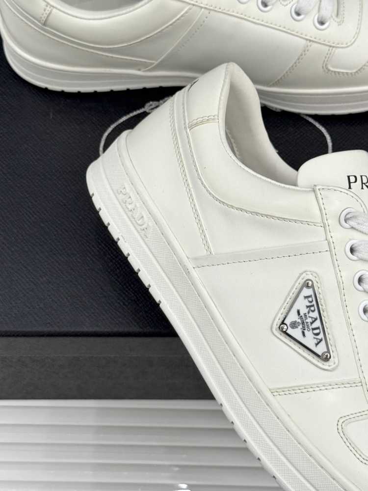 Prada Classic metal triangle logo couple's white shoes for men and women mirror boutique