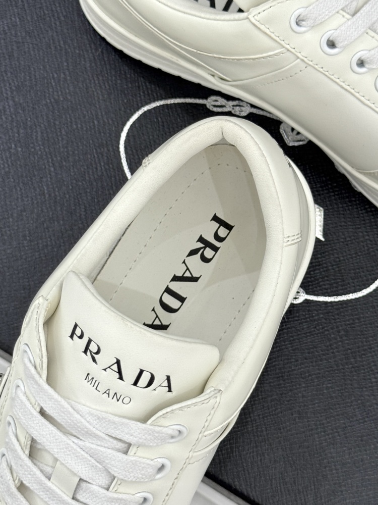 Prada Classic metal triangle logo couple's white shoes for men and women mirror boutique