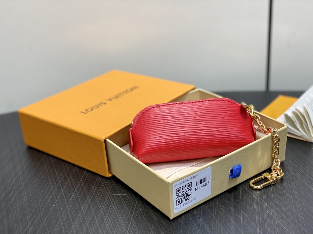 Louis Vuitton  chain lipstick bag cosmetic bag M25687 Mirror boutique