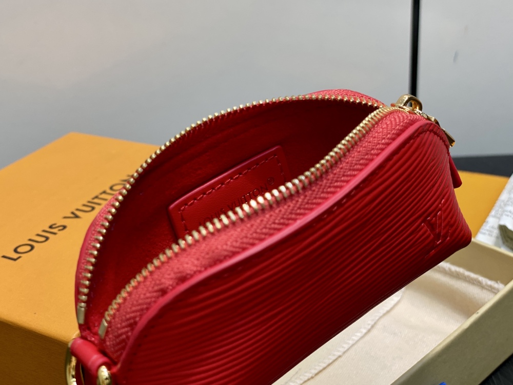 Louis Vuitton  chain lipstick bag cosmetic bag M25687 Mirror boutique