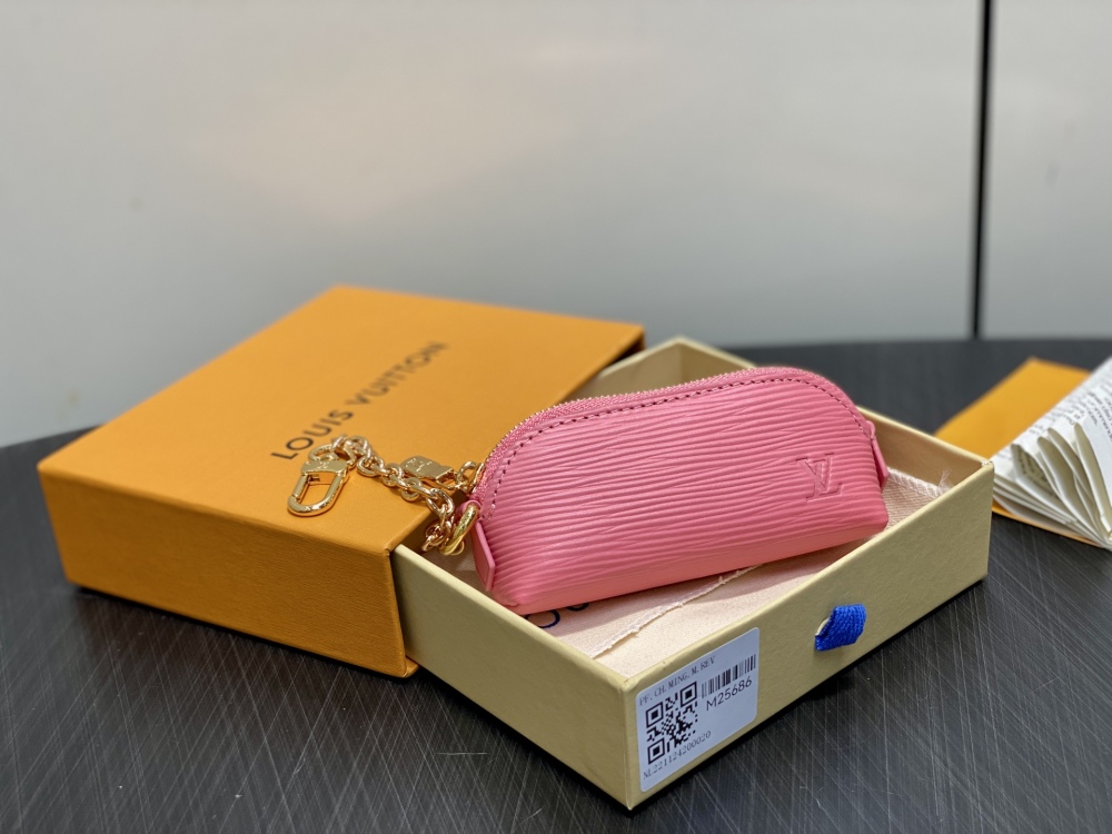 Louis Vuitton  chain lipstick bag cosmetic bag M25686 Mirror boutique