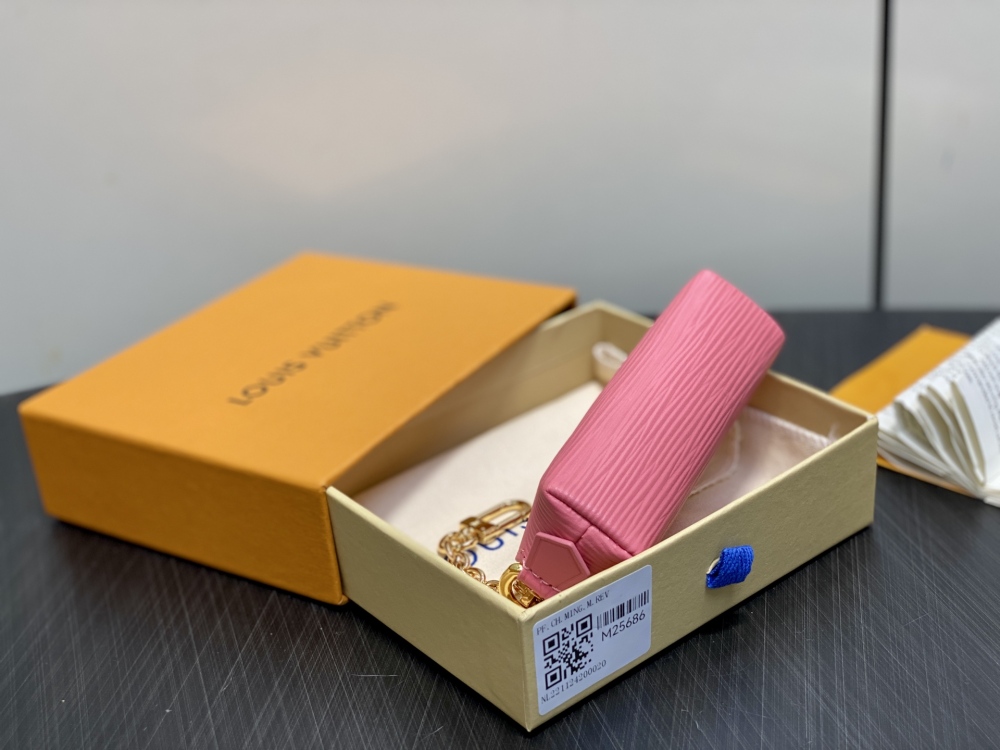 Louis Vuitton  chain lipstick bag cosmetic bag M25686 Mirror boutique