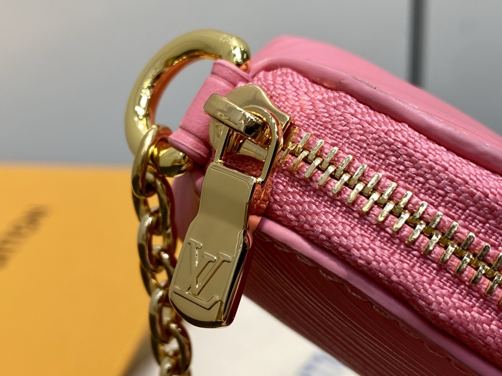 Louis Vuitton  chain lipstick bag cosmetic bag M25686 Mirror boutique