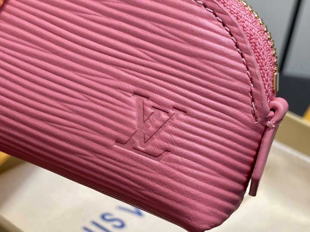 Louis Vuitton  chain lipstick bag cosmetic bag M25686 Mirror boutique