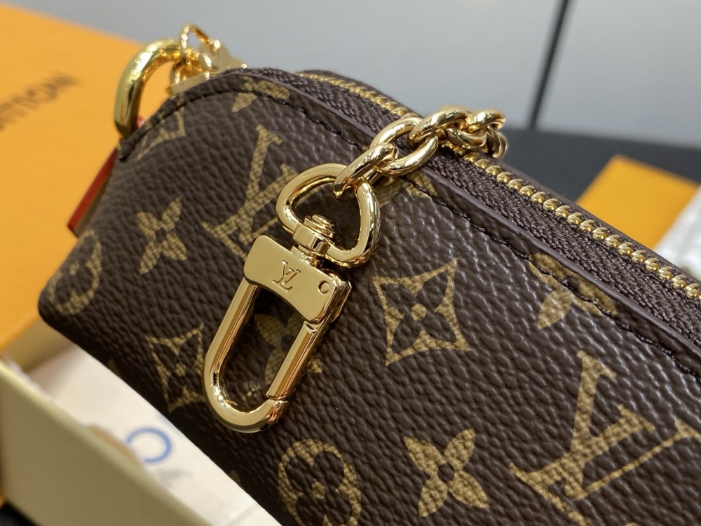 Louis Vuitton  chain lipstick bag cosmetic bag M25694 Mirror boutique