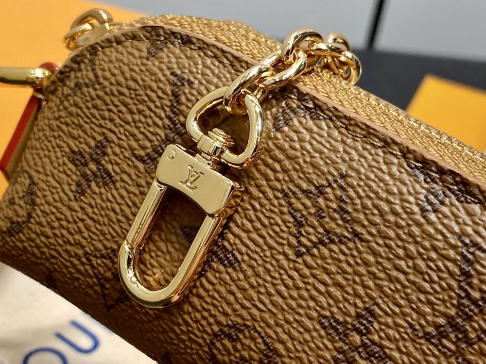 Louis Vuitton  chain lipstick bag cosmetic bag M25694 Mirror boutique