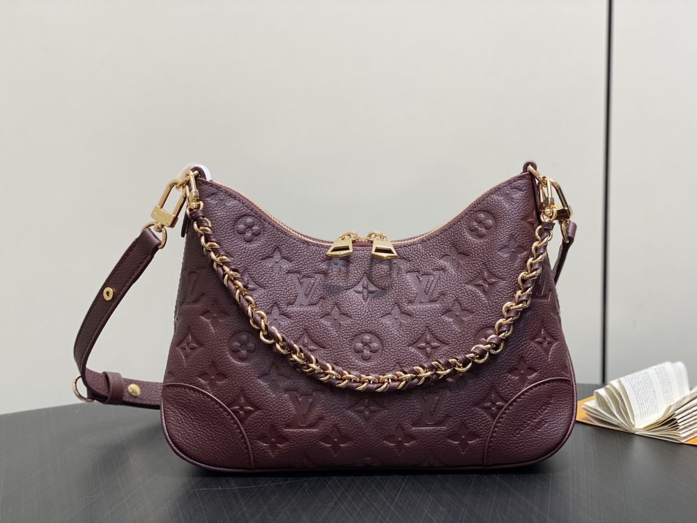 Louis Vuitton  Boulogne PM M12930 Mirror boutique