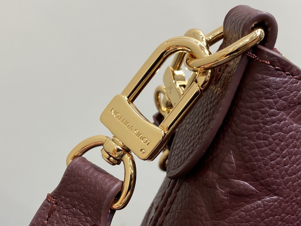Louis Vuitton  Boulogne PM M12930 Mirror boutique