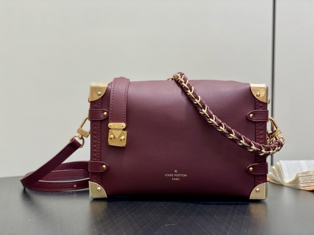 Louis Vuitton Side Trunk MM M25669 Mirror boutique