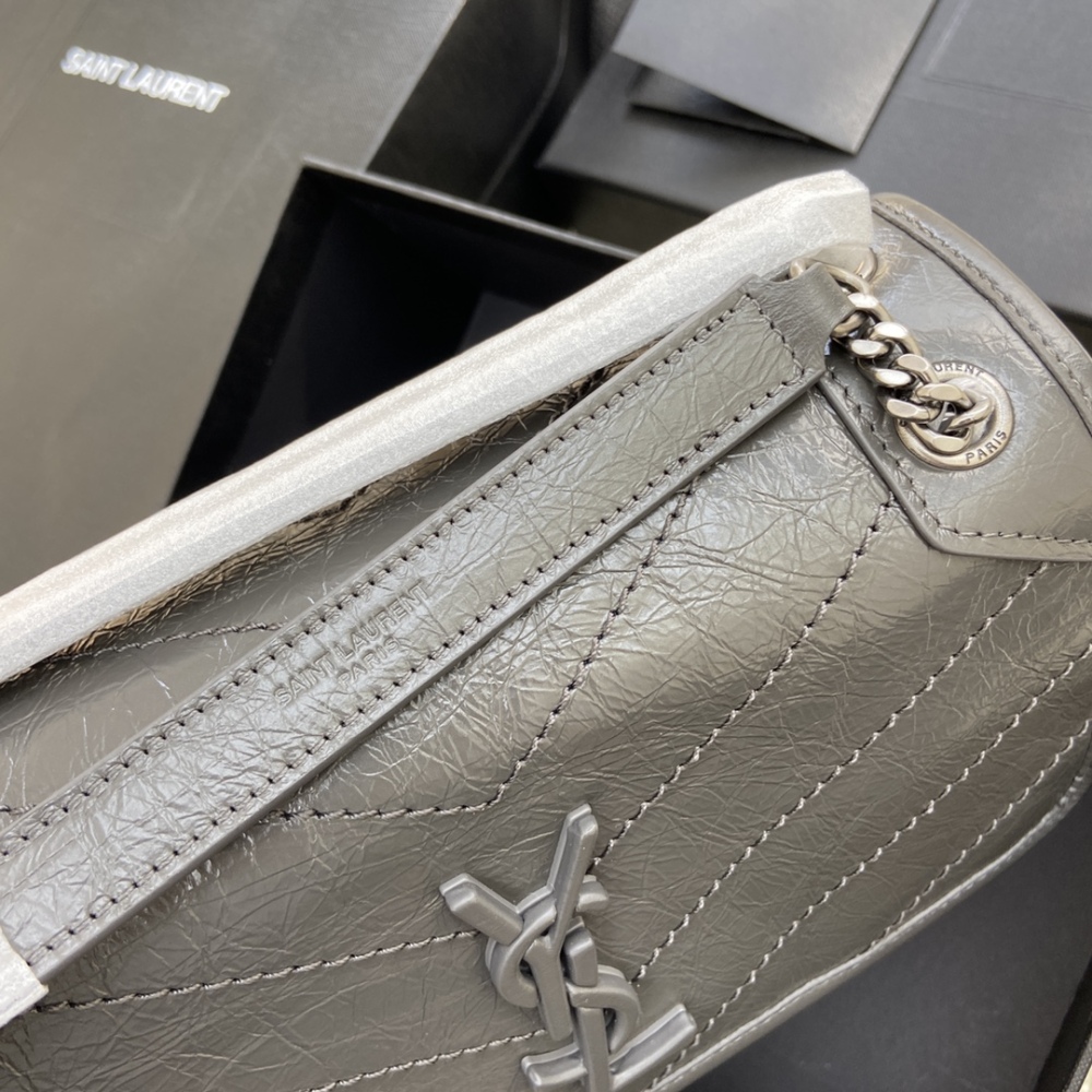 Yves Saint Laurent YSL NIKI 22cm 498892 Mirror Boutique