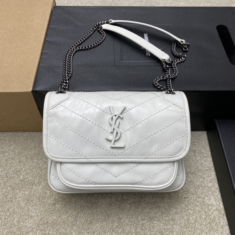 Yves Saint Laurent YSL NIKI 22cm 498892 Mirror Boutique