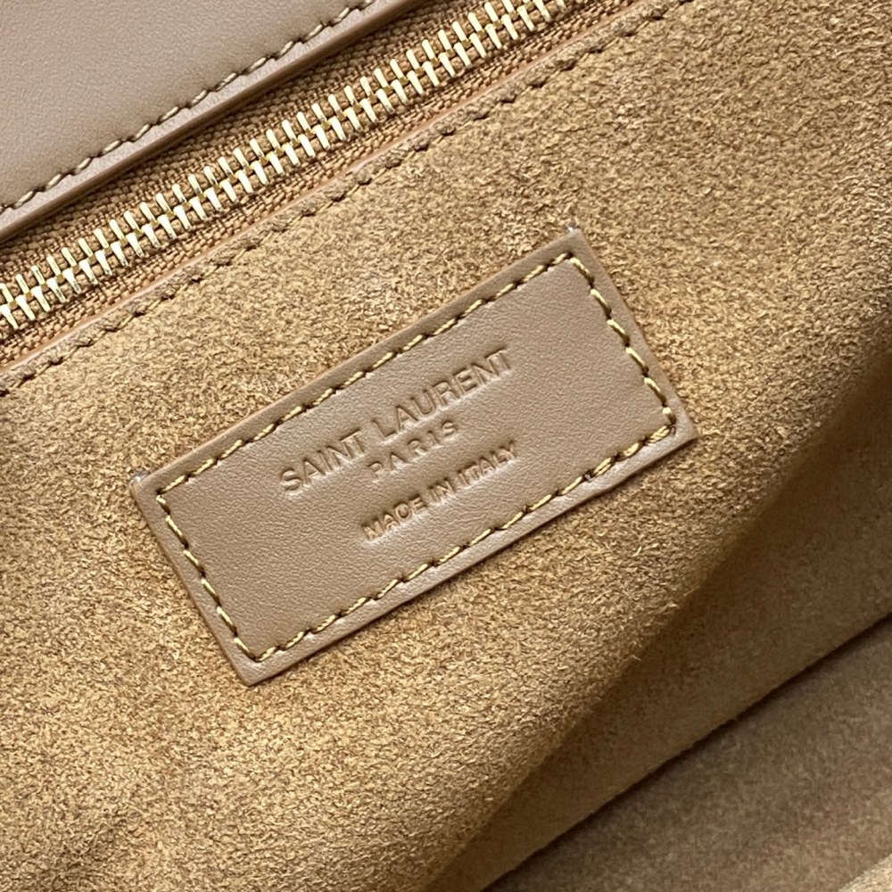 Yves Saint Laurent YSL NIKI Besace 718556 Mirror Boutique