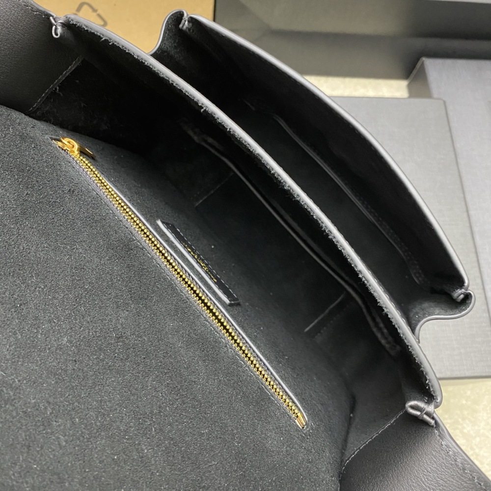 Yves Saint Laurent YSL NIKI Besace 718556 Mirror Boutique