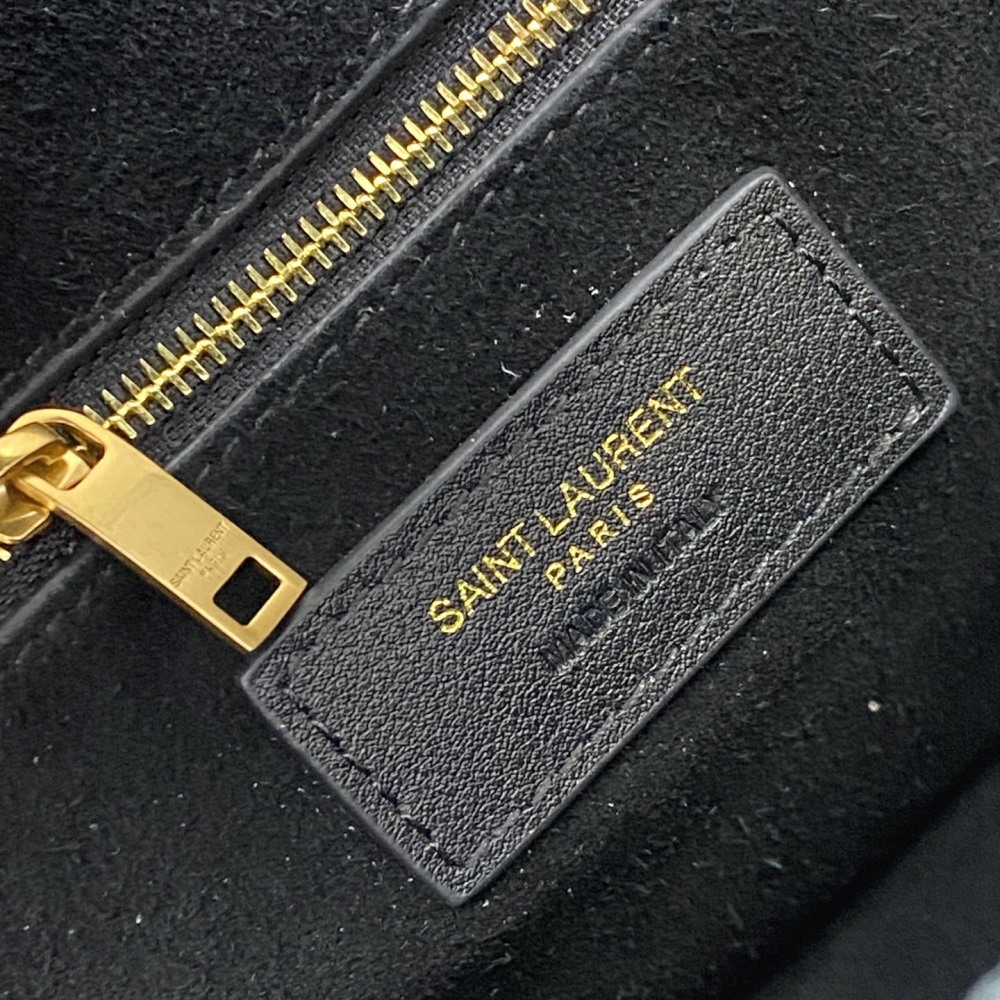 Yves Saint Laurent YSL NIKI Besace 718556 Mirror Boutique