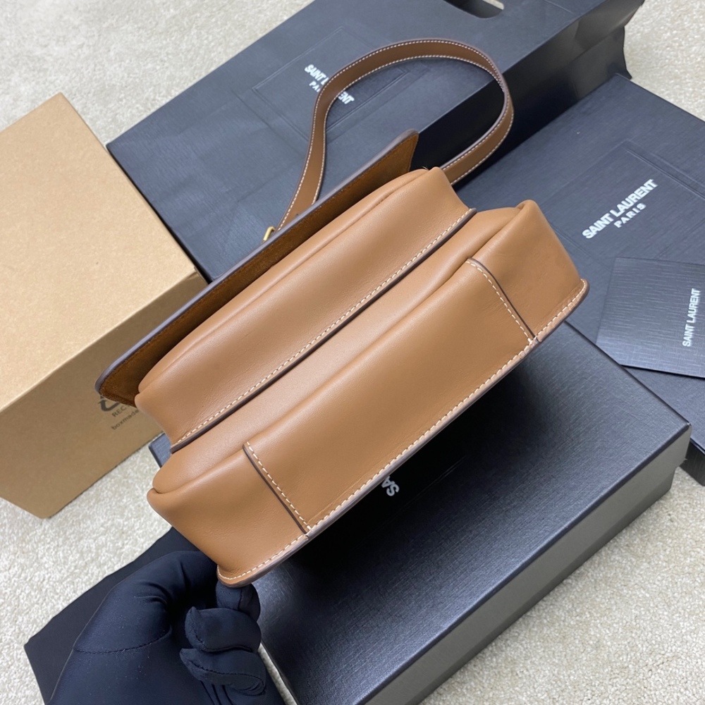 Yves Saint Laurent YSL NIKI Besace 718556 Mirror Boutique