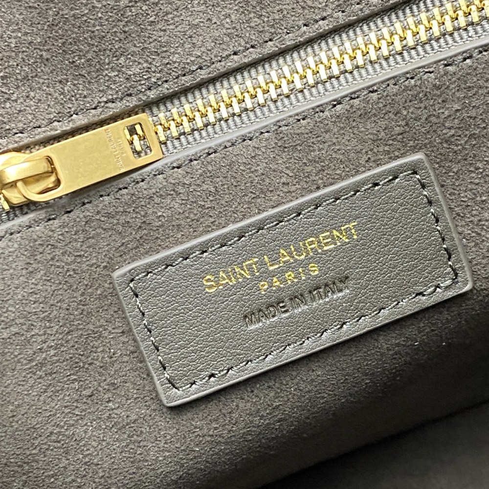 Yves Saint Laurent YSL NIKI Besace 718556 Mirror Boutique
