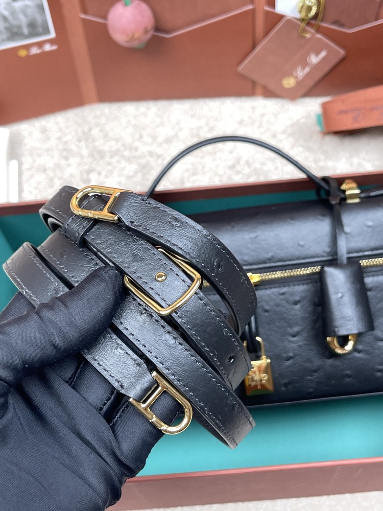 Loro Piana Extra pocket L23cm  Mirror Boutique