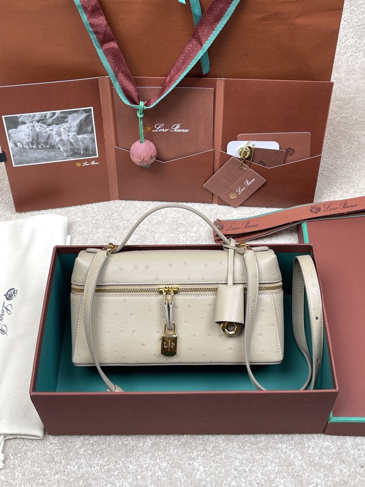Loro Piana Extra pocket L23cm  Mirror Boutique
