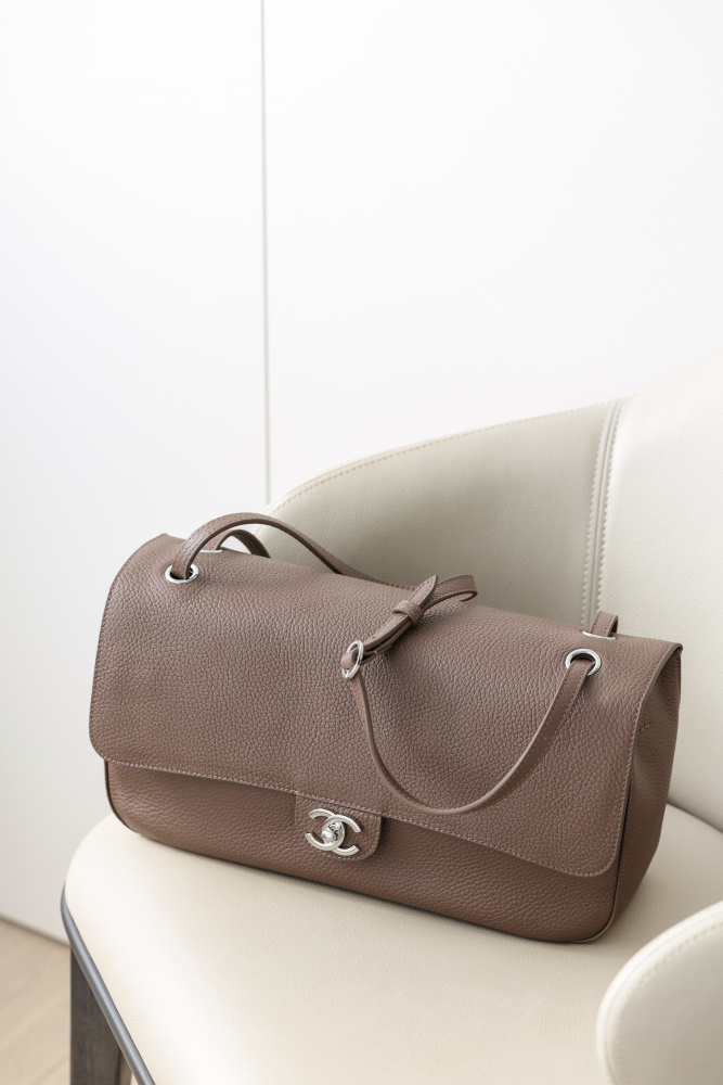 Chanelmaxi 32cm CF  Mirror Boutique