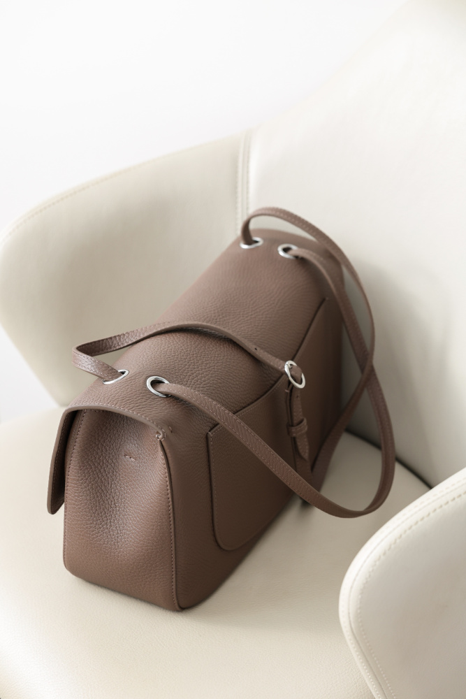Chanelmaxi 32cm CF  Mirror Boutique