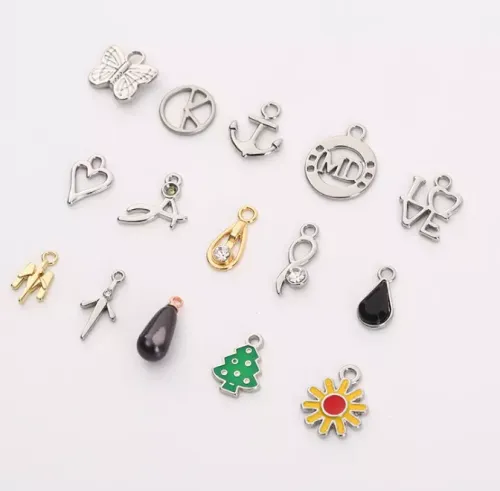 Ciondolo in metallo personalizzato alla moda, targhette in metallo per intimo e accessori per intimo.