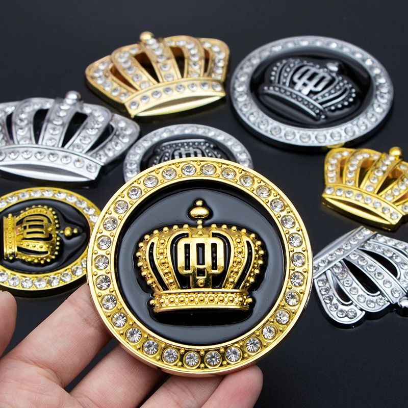 2023 Golden Silver Fashion 3D Diamond Crystal Crown Tagges Custom Logo Sticker Metal Plate Sticker Embossed For Label Stickers