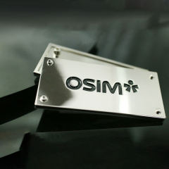 Étiquettes personnalisées Étiquette autocollante de luxe Autocollants en aluminium gaufré avec logo Autocollant métallique de marque privée cosmétique pour bouteille de parfum