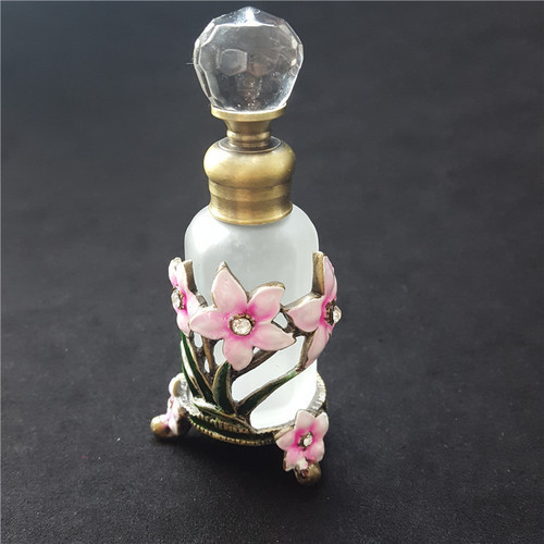 bouteille de parfum en émail vintage - Conception de paon en verre et en métal pour les huiles essentielles et la décantation