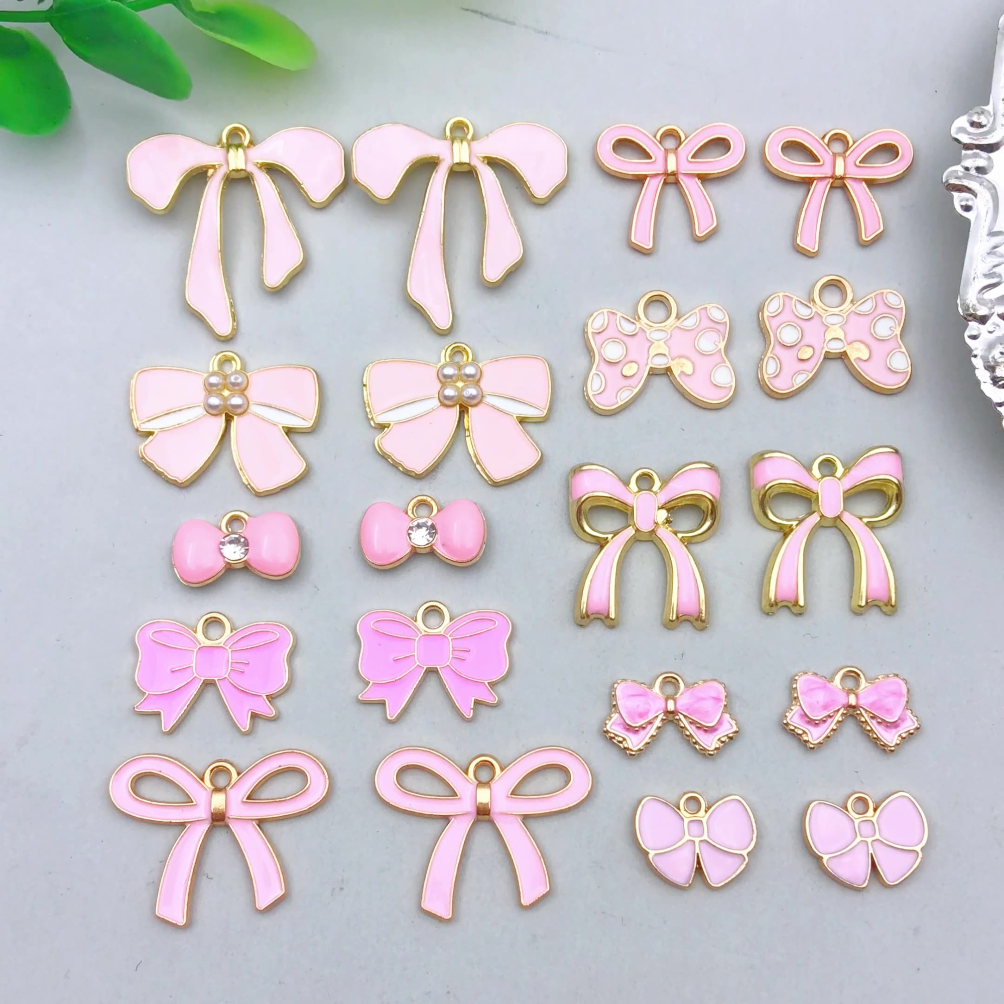 Custom Metal Bow Charms – Luxury Decorative Accessories for Bags, Clothing, Swimwear & Packaging