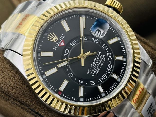 Rolex Watch 5A Quality 9001 Movement 904L Steel 42mm Noob Factory 326235 Sky Dweller Watch
