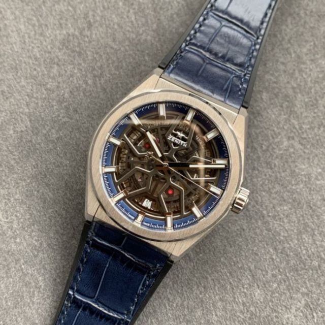 Replica Zenith 5A Quality Clone Movement Hollowed Out Design 1：1 41mm DEFY Glassic Watch