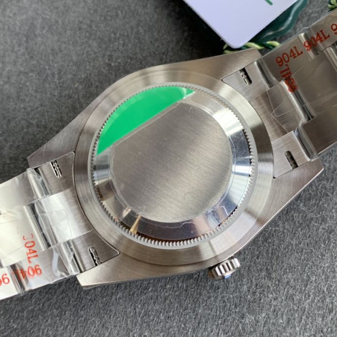 Replica Rolex Watch 5A Quality 3230 Movement 904L Steel 41mm Noob Factory Oyster Perpetual Watch