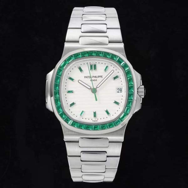 Replica Patek Philippe PP Watch Cal.324 Clone Movement Diamond Best Quality 1：1 42mm Nautilus Watch