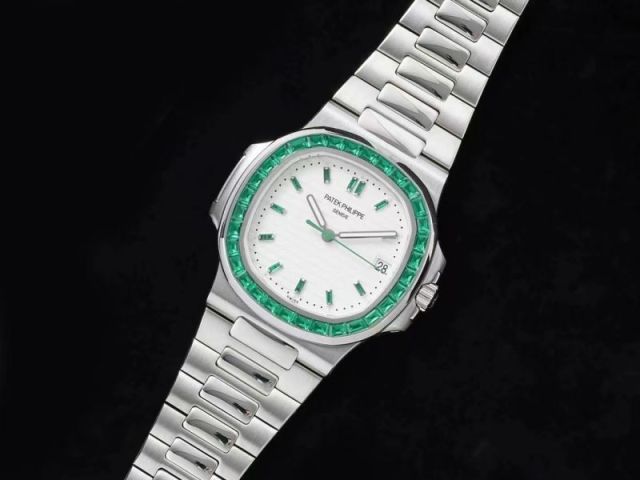 Replica Patek Philippe PP Watch Cal.324 Clone Movement Diamond Best Quality 1：1 42mm Nautilus Watch