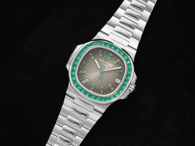Replica Patek Philippe PP Watch Cal.324 Clone Movement Diamond Best Quality 1：1 42mm Nautilus Watch