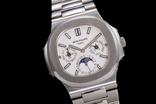 Replica Patek Philippe PP Watch Cal.240 Full Function Movement 5740 Best Quality 1：1 40mm Nautilus Watch