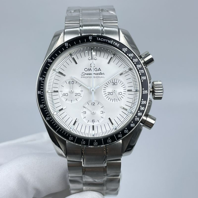 Replica Omega Watch 3A Quality Swiss Quartz Movement 316L Steel 43mm AAA Speedmaster Watch