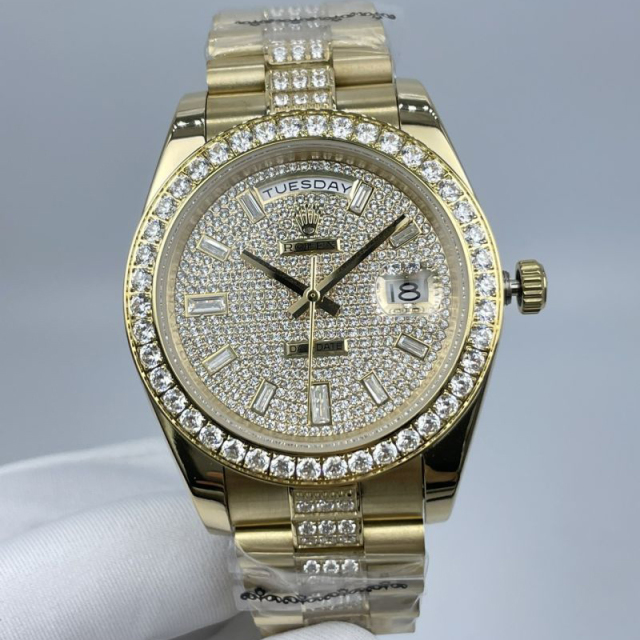 Replica Rolex Watch 3A Quality 2813 Movement 316L Steel Full Diamond 42mm Day Date Watch