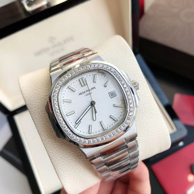 Replica Patek Philippe PP Citizen Movement 5711 AAA+ Quality 41mm Nautilus Watch