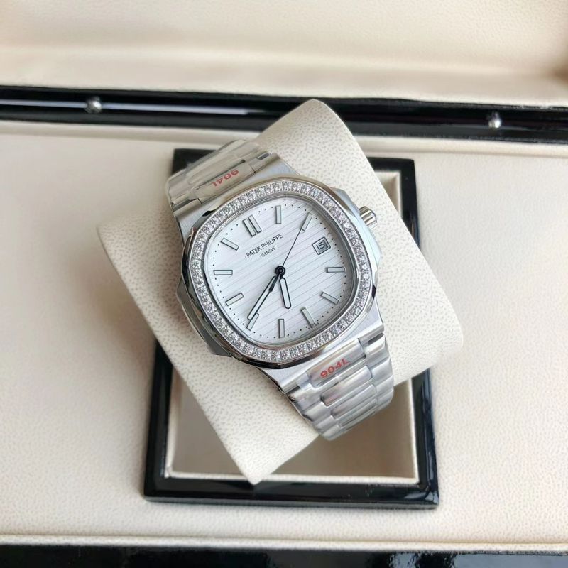 Replica Patek Philippe PP Citizen Movement 5711 AAA+ Quality 41mm Nautilus Watch