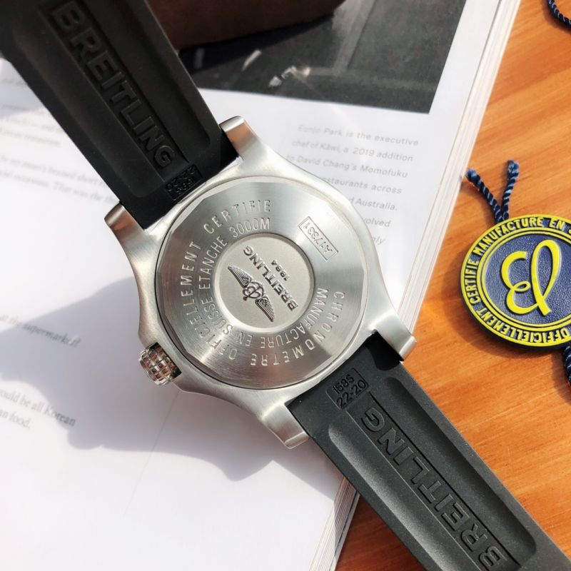 Replica Breitling 5A Quality 2824 Movement Stainless Steel Waterproof 1：1 45mm AVENGER Watch