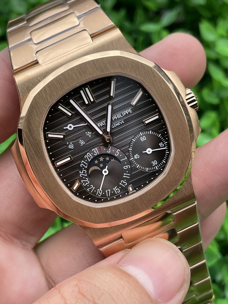 Replica Patek Philippe PP 5A Quality Cal.240 Clone Movement With Power Show 5712 40mm Nautilus Watch
