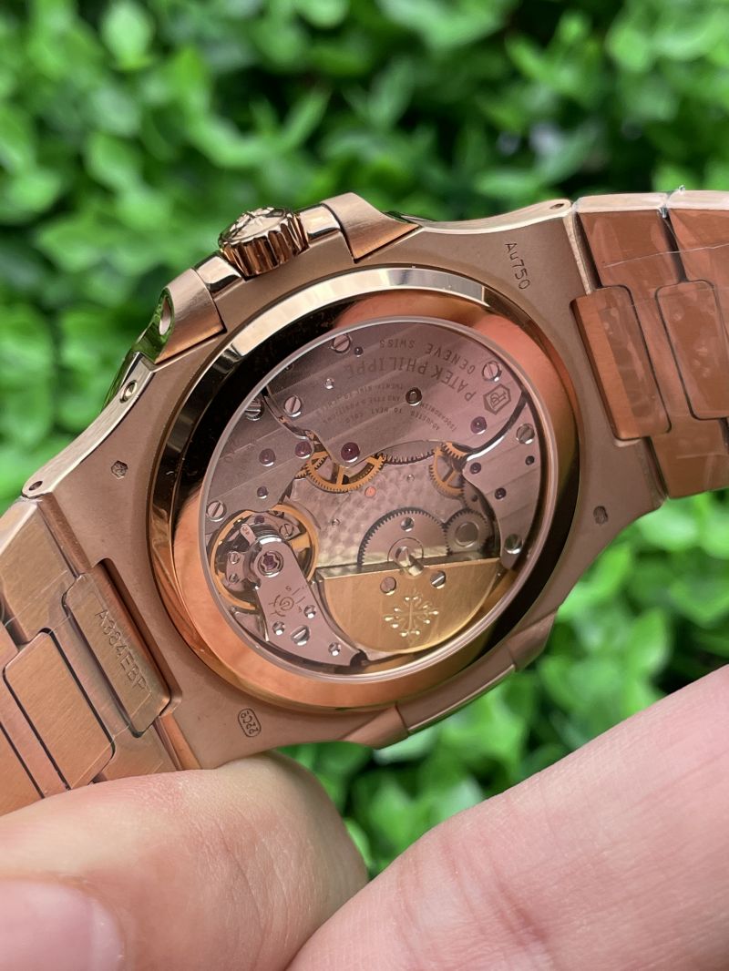 Replica Patek Philippe PP 5A Quality Cal.240 Clone Movement With Power Show 5712 40mm Nautilus Watch